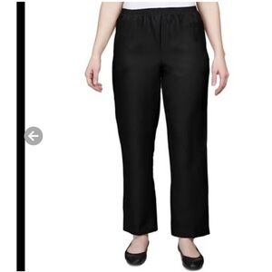 Women’s Alfred Dunner Classic Black Proportioned Short size 12